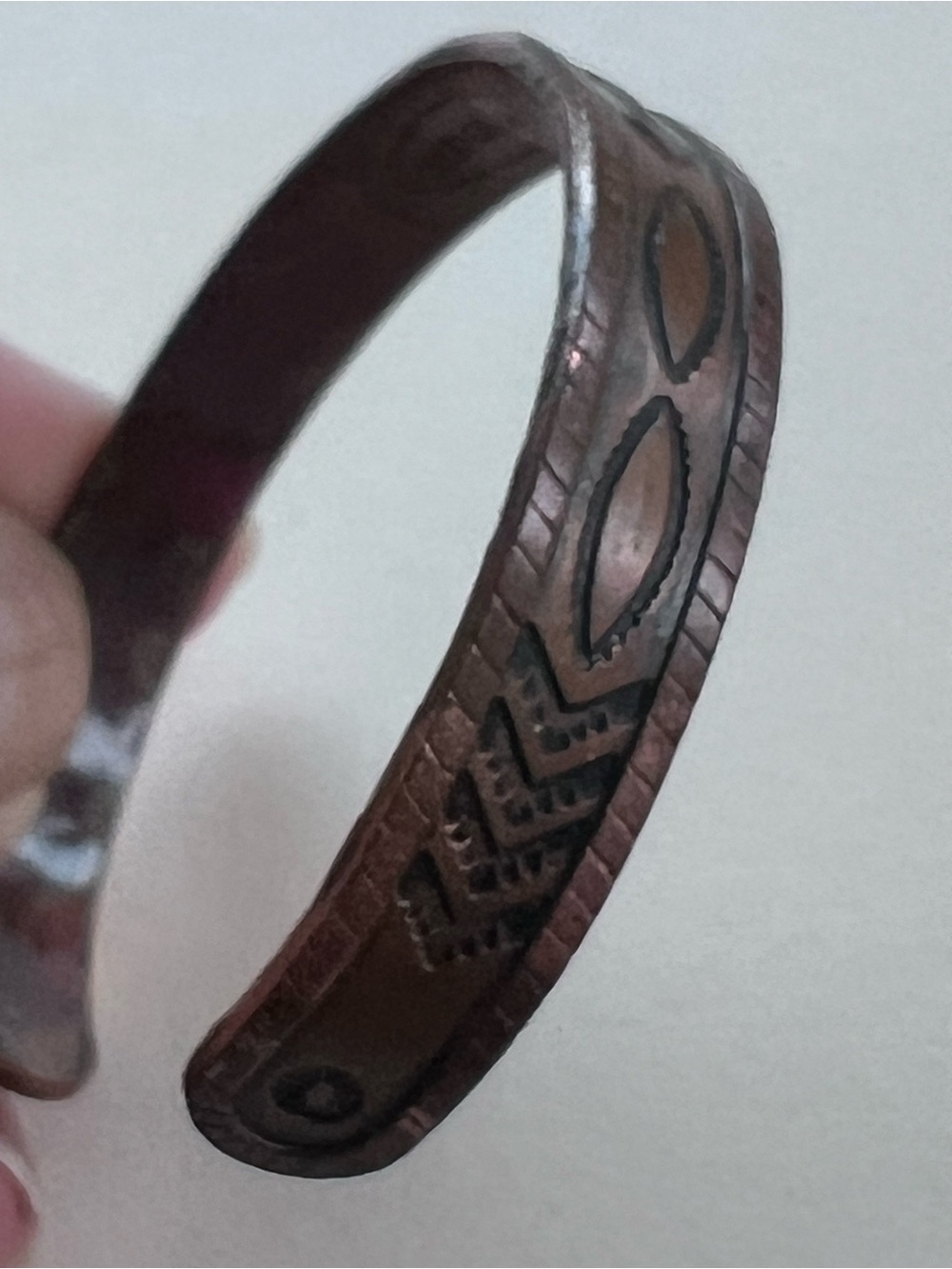 Solid Copper cuff bracelet tribal arrow  pattern vintage 70s